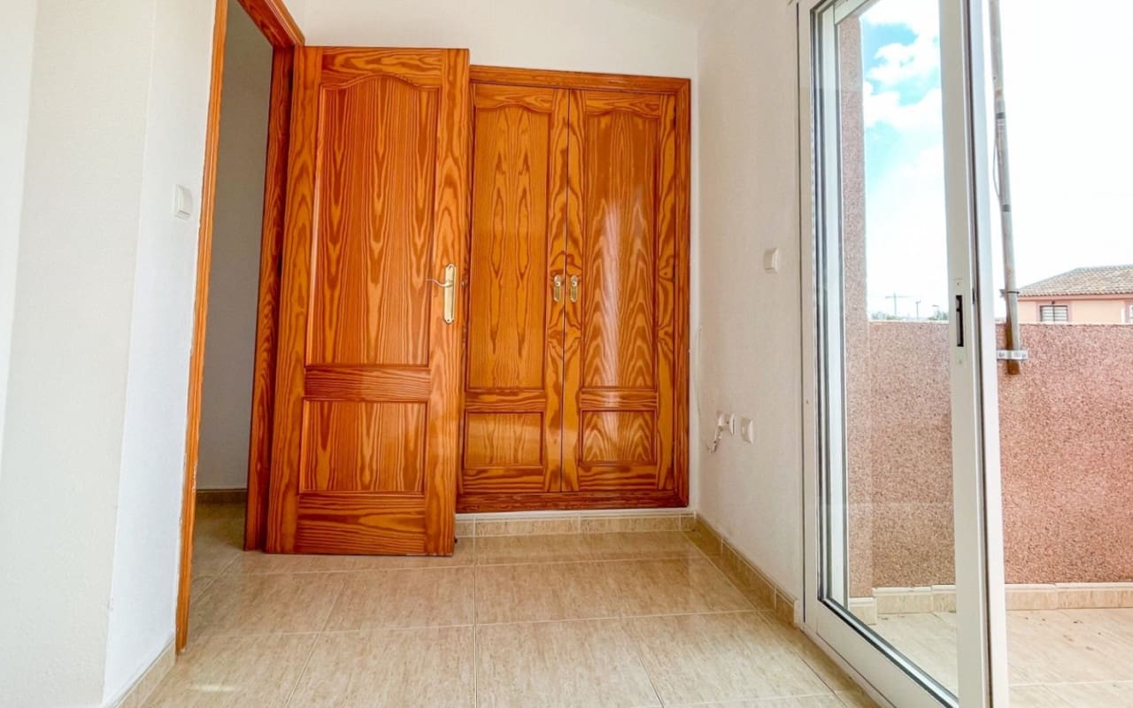 4 bedroom Townhouse for sale in Santiago de la Ribera with pool garage - € 195,000 (Ref: 9999383)