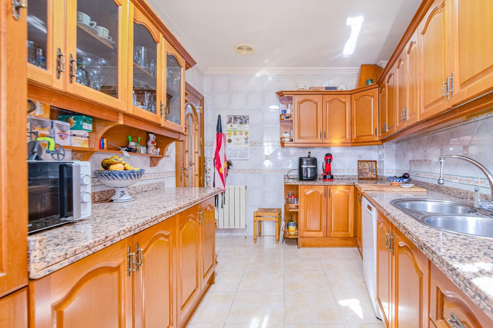 5 chambre Maison de Ville à vendre à Albolote avec garage - 280 000 € (Ref: 9335078)