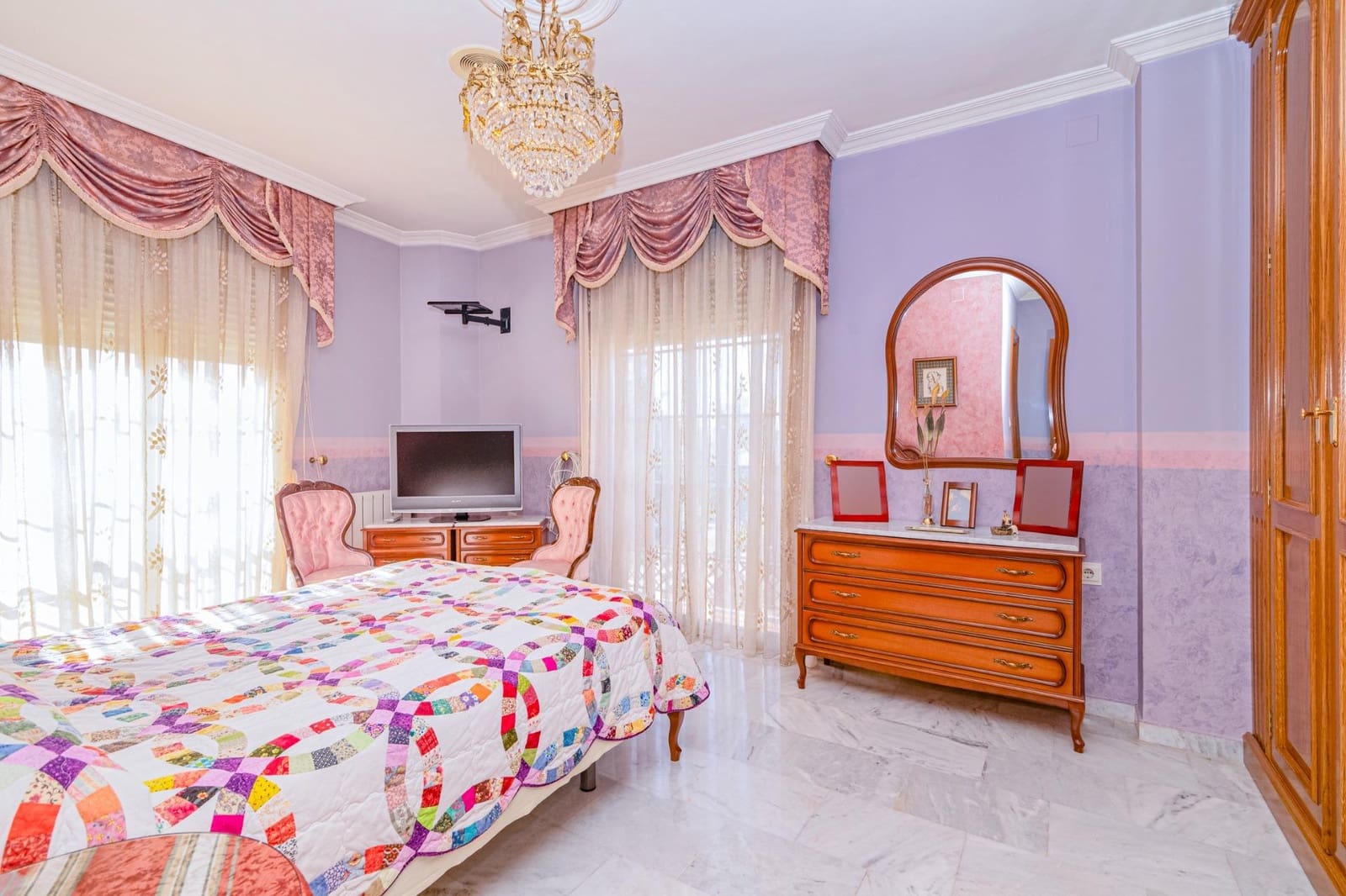 5 chambre Maison de Ville à vendre à Albolote avec garage - 280 000 € (Ref: 9335078)