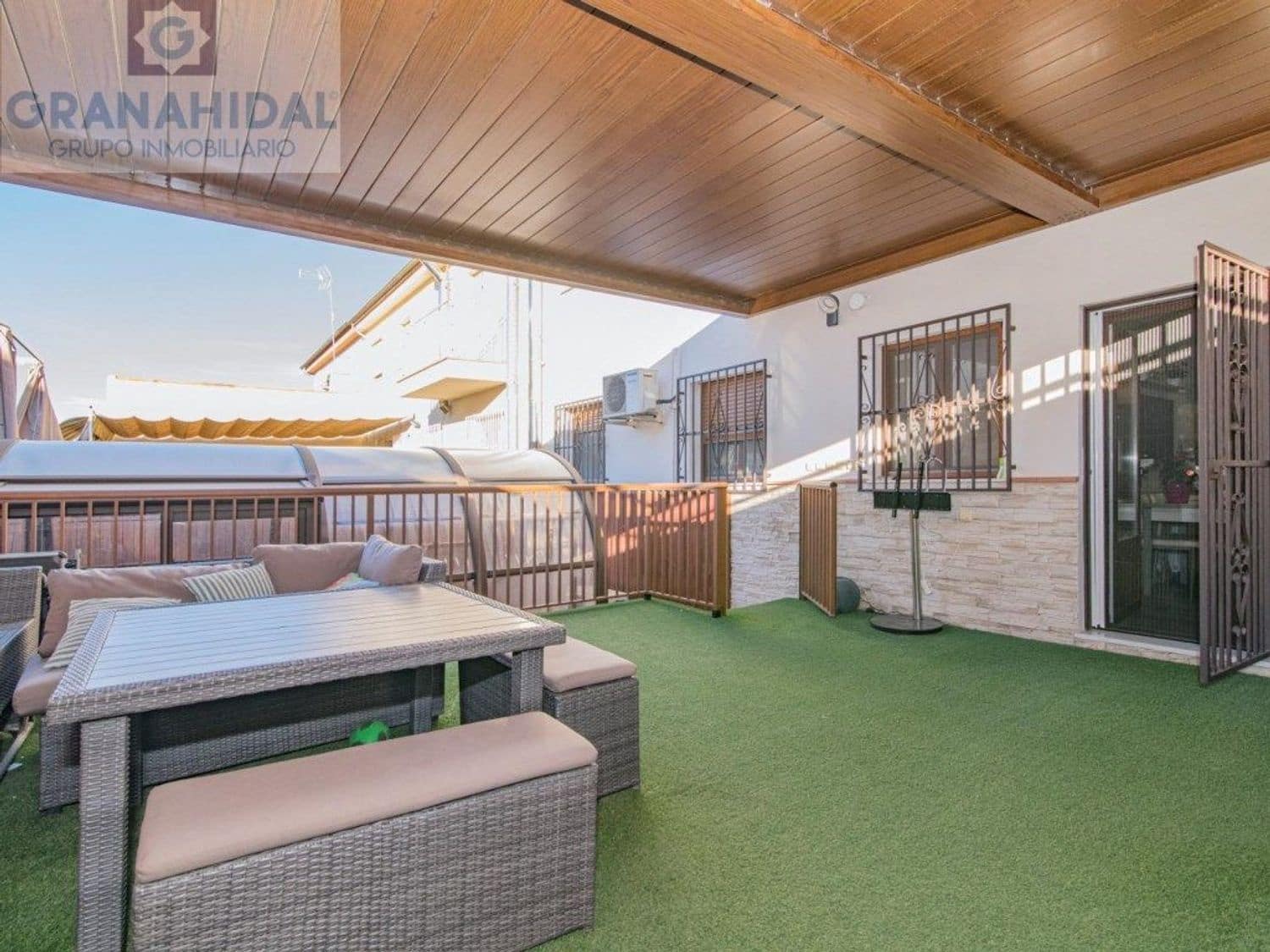 4 soveværelse Villa til salg i Albolote med swimmingpool - € 390.000 (Ref: 9338400)