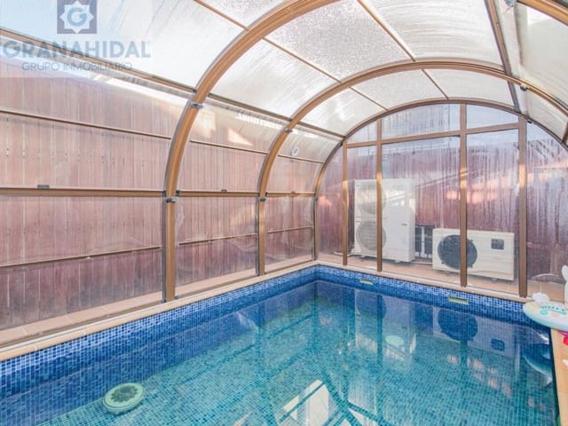 4 soveværelse Villa til salg i Albolote med swimmingpool - € 390.000 (Ref: 9338400)