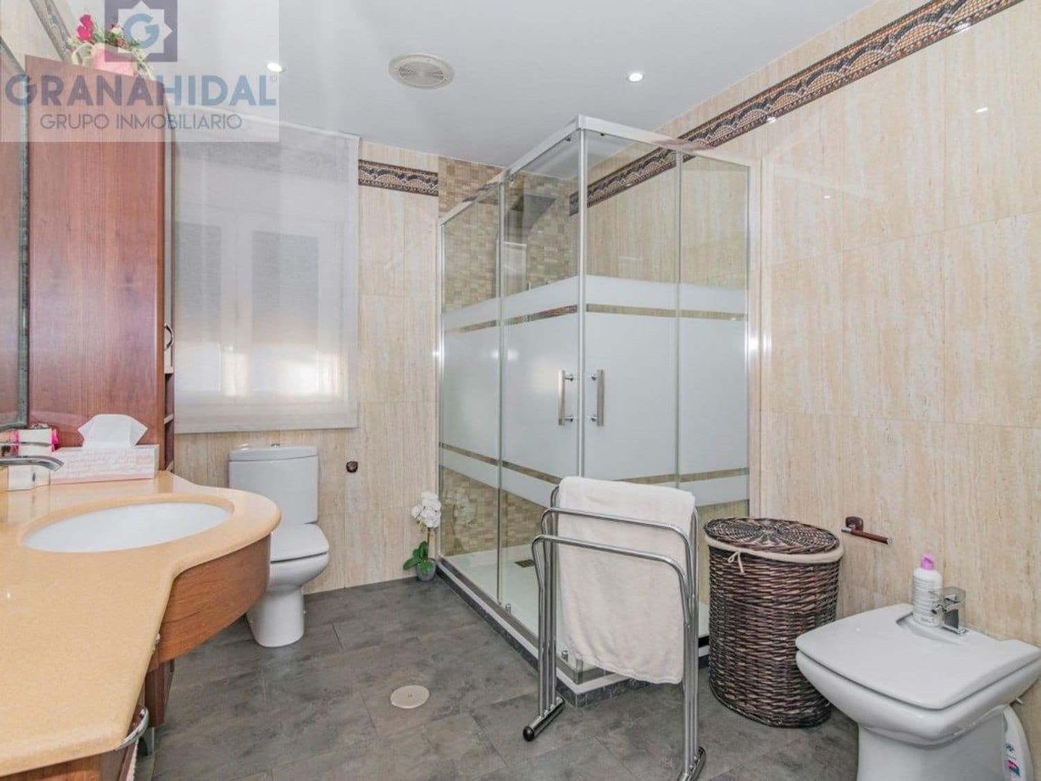 4 soveværelse Villa til salg i Albolote med swimmingpool - € 390.000 (Ref: 9338400)