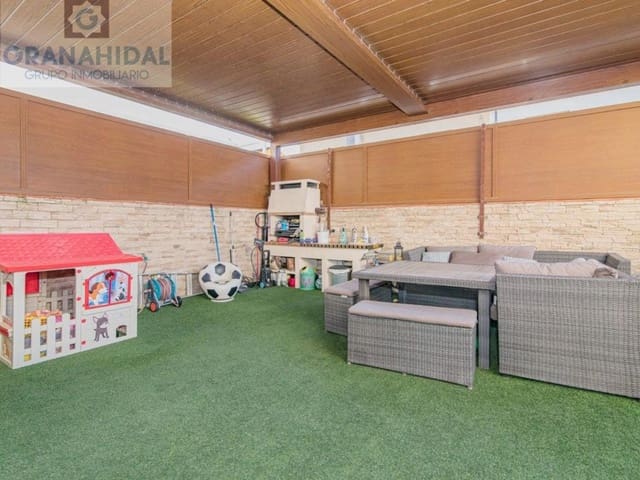 4 soveværelse Villa til salg i Albolote med swimmingpool - € 390.000 (Ref: 9338400)