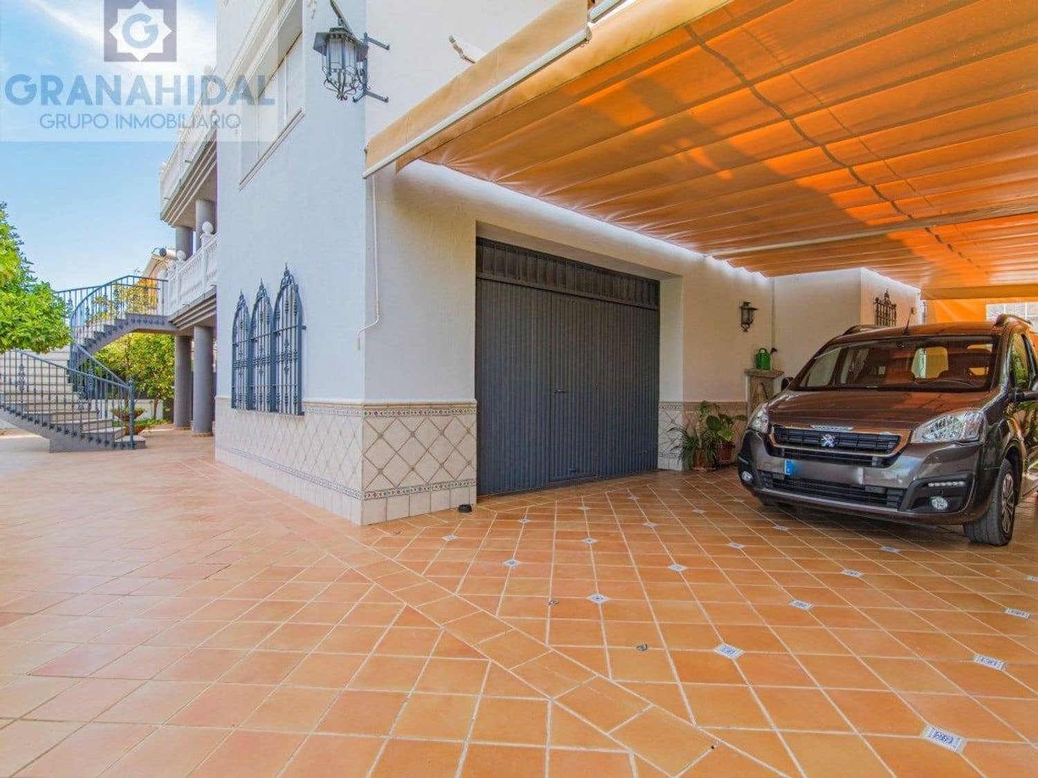 5 soveværelse Villa til salg i Albolote med swimmingpool - € 485.000 (Ref: 9338404)