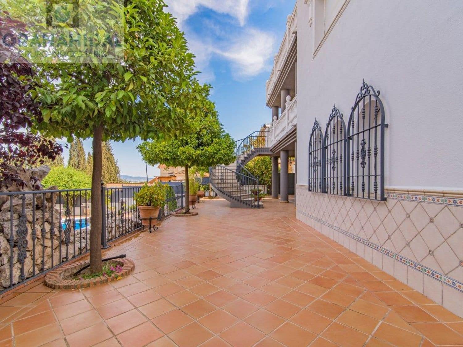 5 soveværelse Villa til salg i Albolote med swimmingpool - € 485.000 (Ref: 9338404)