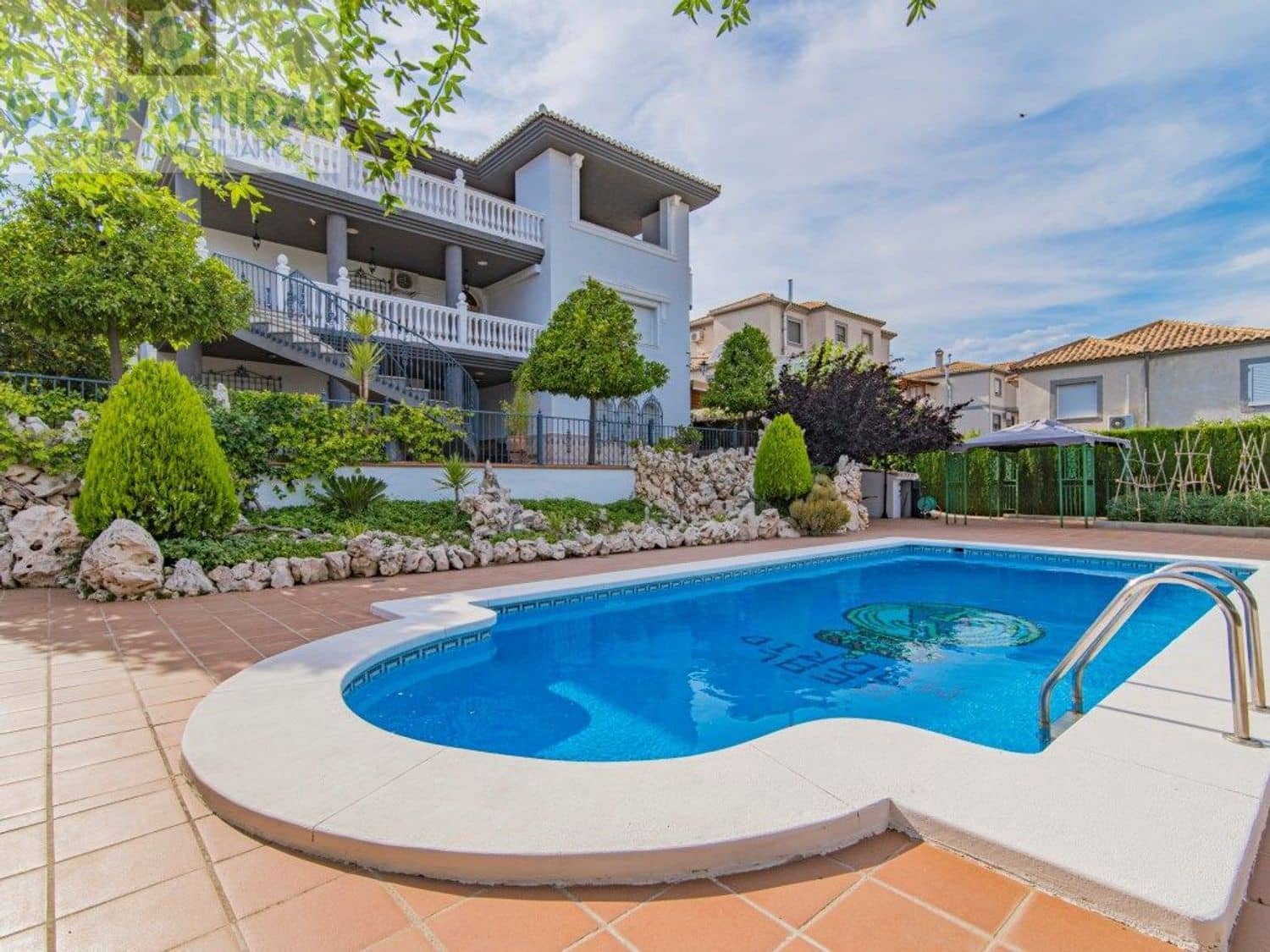 5 soveværelse Villa til salg i Albolote med swimmingpool - € 485.000 (Ref: 9338404)