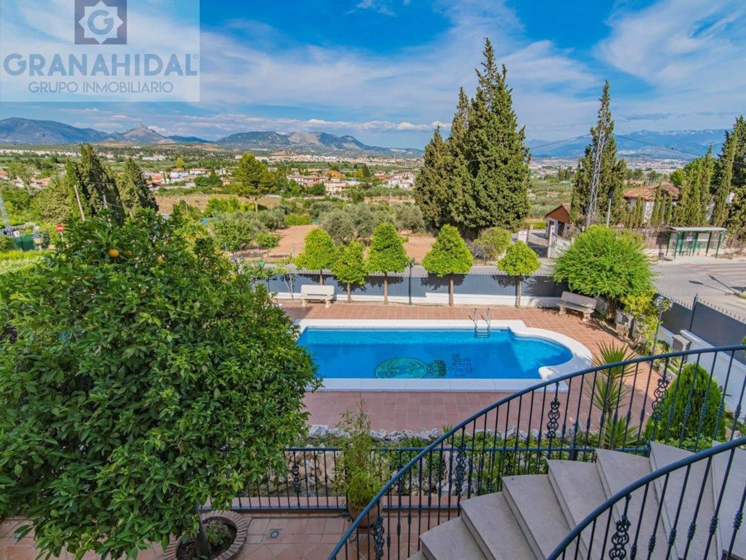 5 soveværelse Villa til salg i Albolote med swimmingpool - € 485.000 (Ref: 9338404)