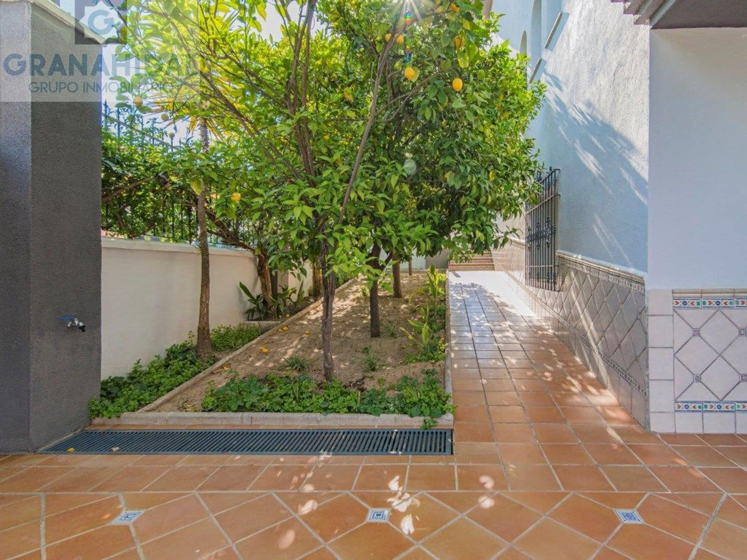 5 soveværelse Villa til salg i Albolote med swimmingpool - € 485.000 (Ref: 9338404)