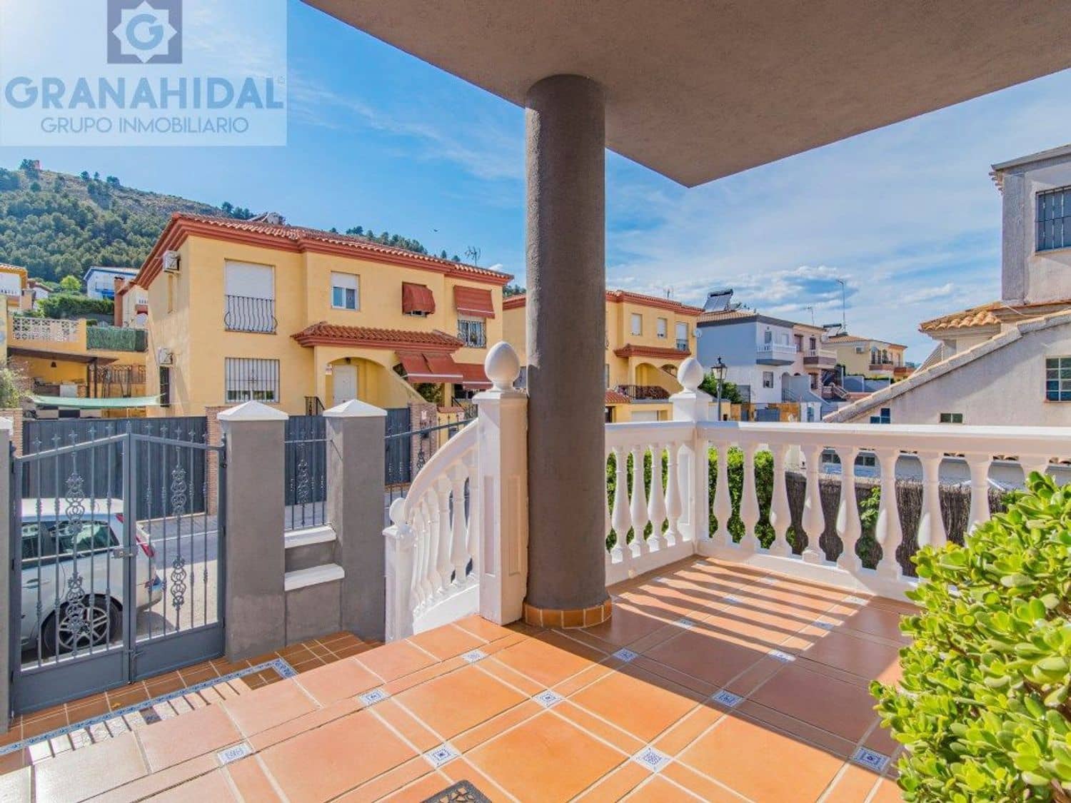 5 soveværelse Villa til salg i Albolote med swimmingpool - € 485.000 (Ref: 9338404)