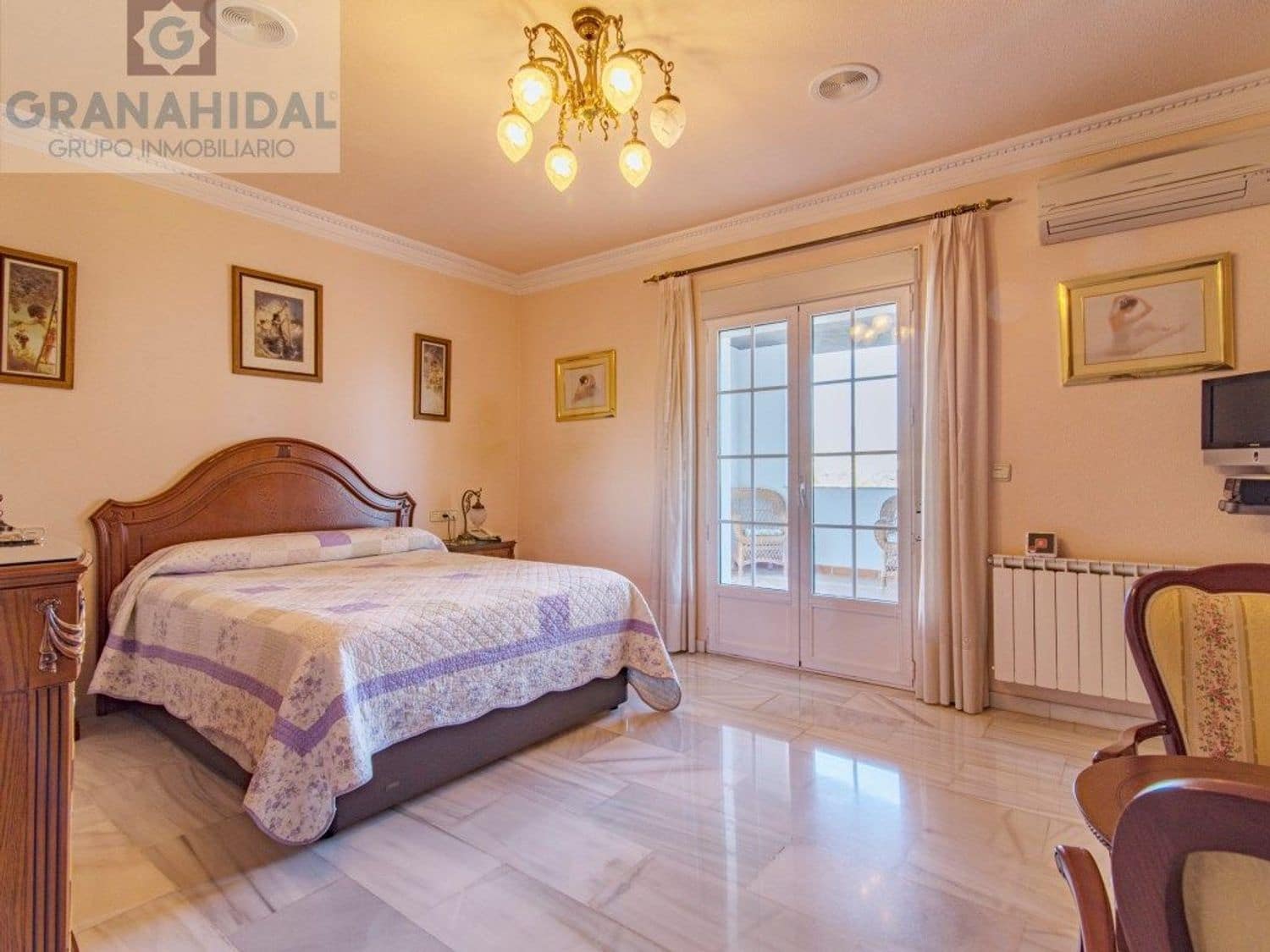 5 soveværelse Villa til salg i Albolote med swimmingpool - € 485.000 (Ref: 9338404)