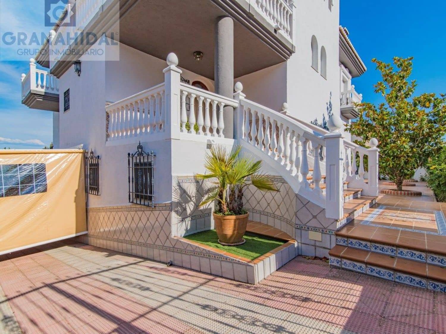 5 soveværelse Villa til salg i Albolote med swimmingpool - € 485.000 (Ref: 9338404)