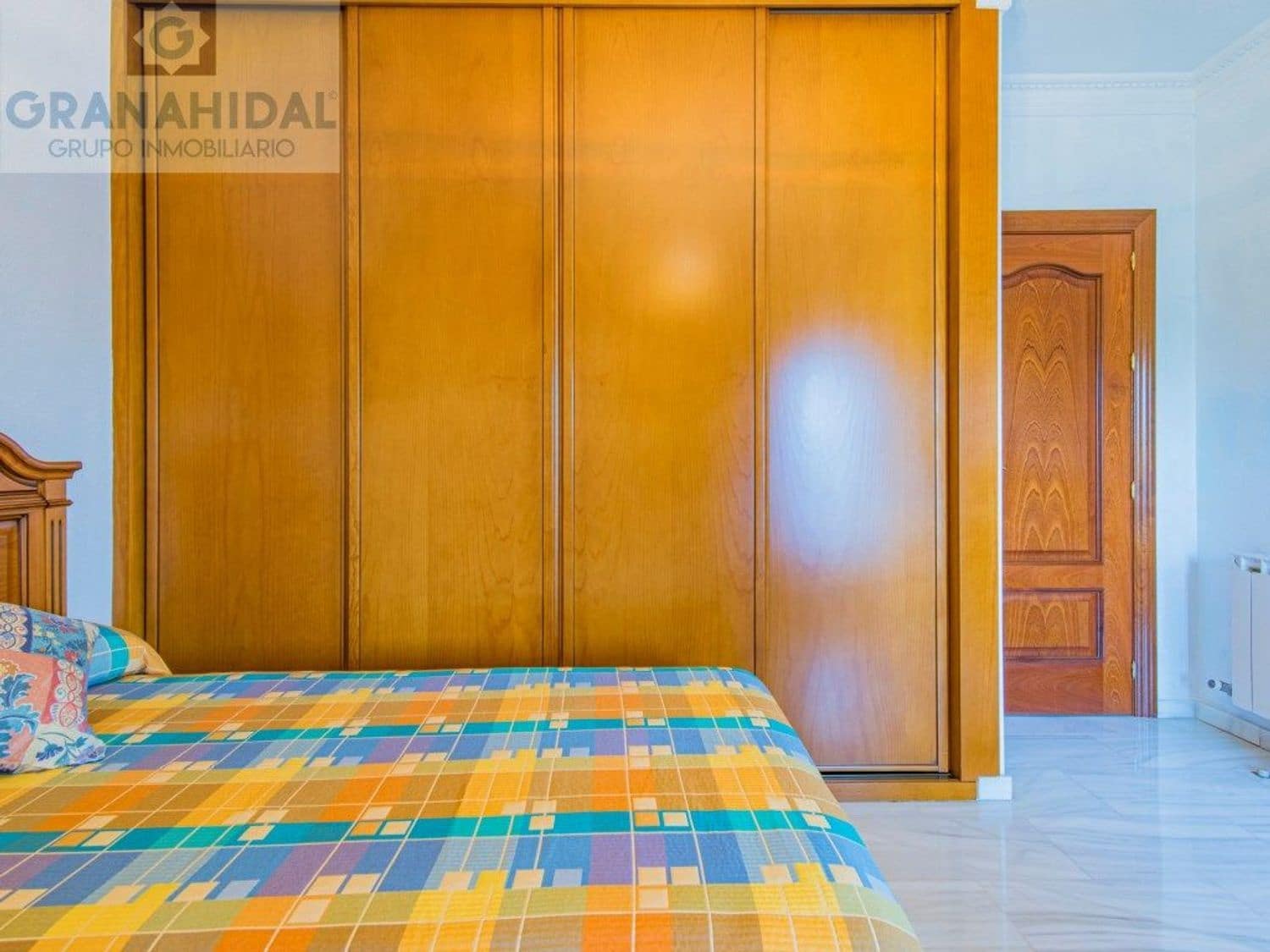 5 soveværelse Villa til salg i Albolote med swimmingpool - € 485.000 (Ref: 9338404)