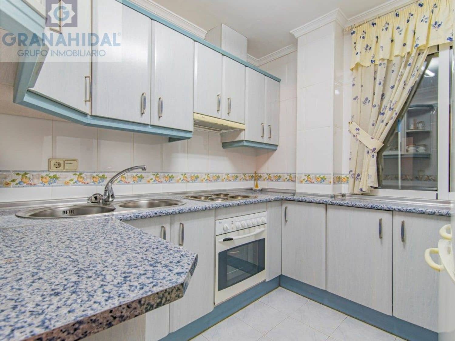 5 soveværelse Villa til salg i Albolote med swimmingpool - € 485.000 (Ref: 9338404)