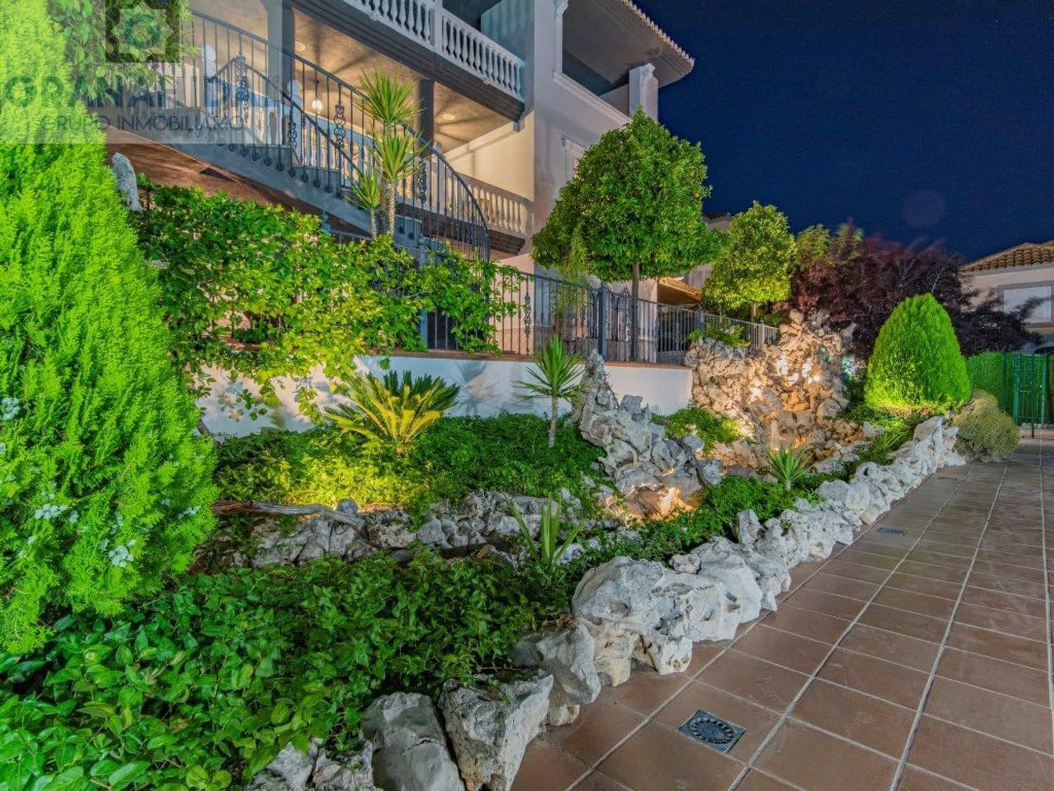 5 soveværelse Villa til salg i Albolote med swimmingpool - € 485.000 (Ref: 9338404)