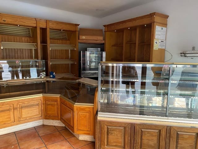 Gewerbe zu vermieten in Zaidin, Granada Stadt - 800 € (Ref: 9504420)