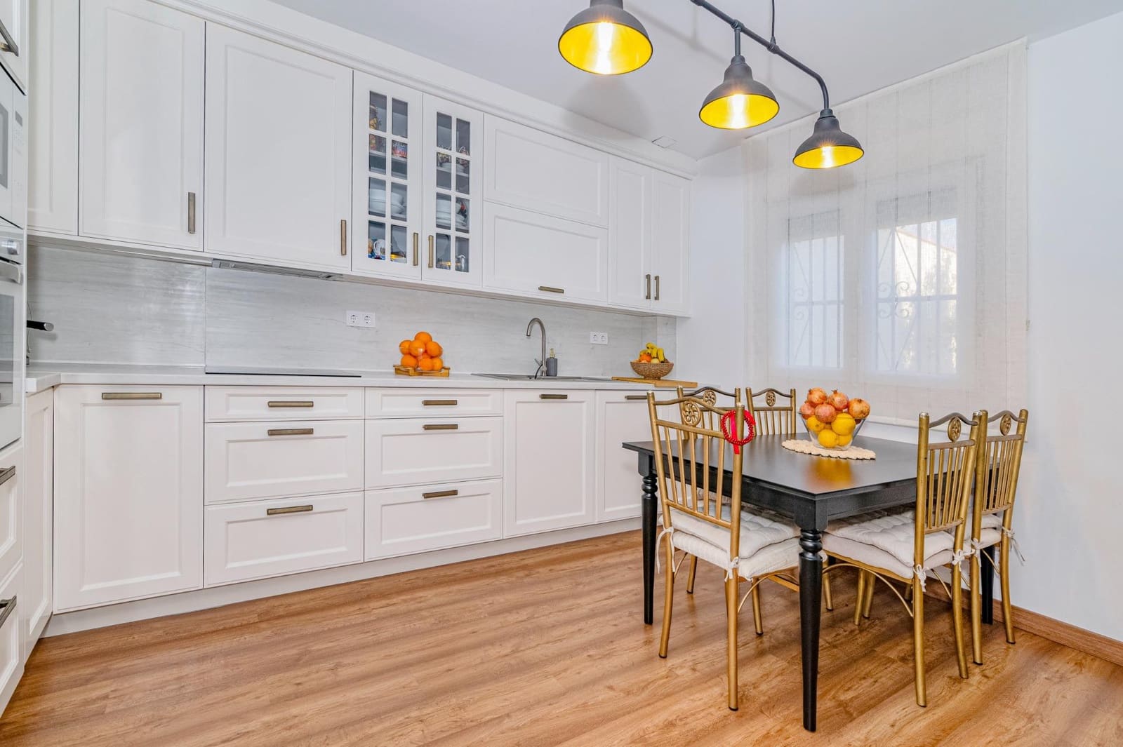 3 sovrum Radhus till salu i Albolote med garage - 360 000 € (Ref: 9551799)