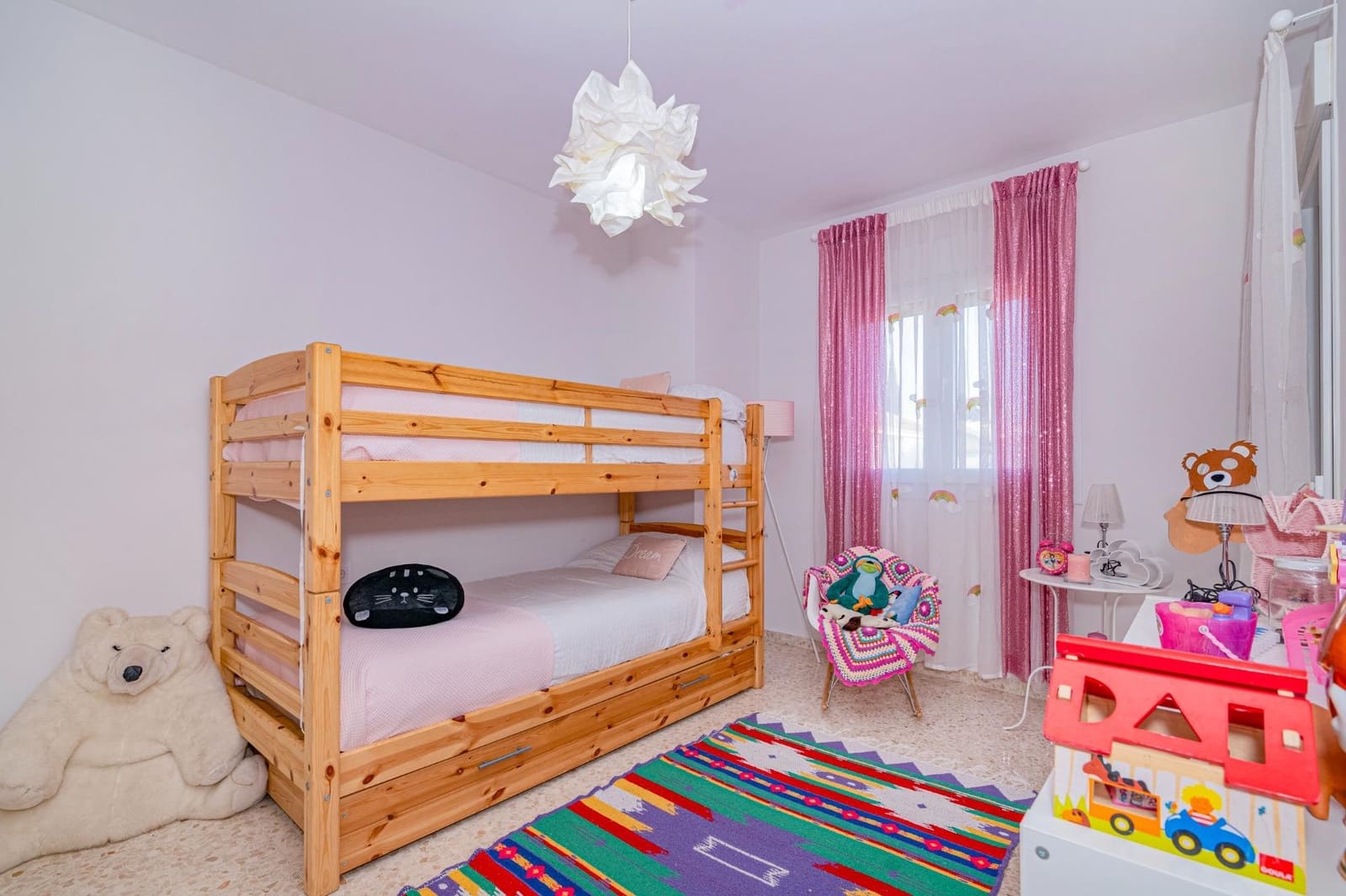 3 sovrum Radhus till salu i Albolote med garage - 360 000 € (Ref: 9551799)