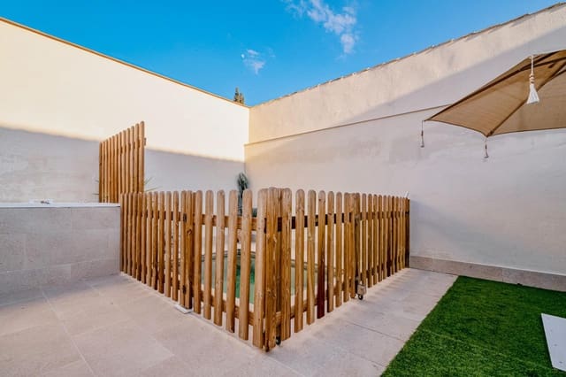 3 sovrum Radhus till salu i Albolote med garage - 360 000 € (Ref: 9551799)