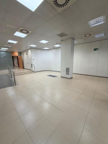 Erhverv til leje i Albolote - € 1.700 (Ref: 9555991)