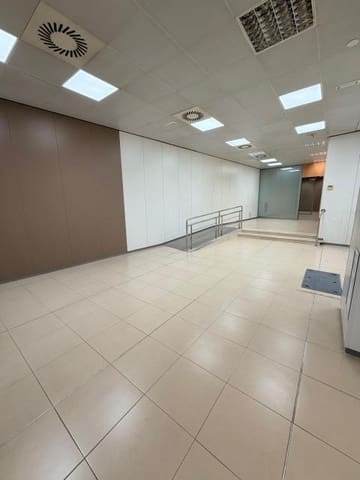 Erhverv til leje i Albolote - € 1.700 (Ref: 9555991)