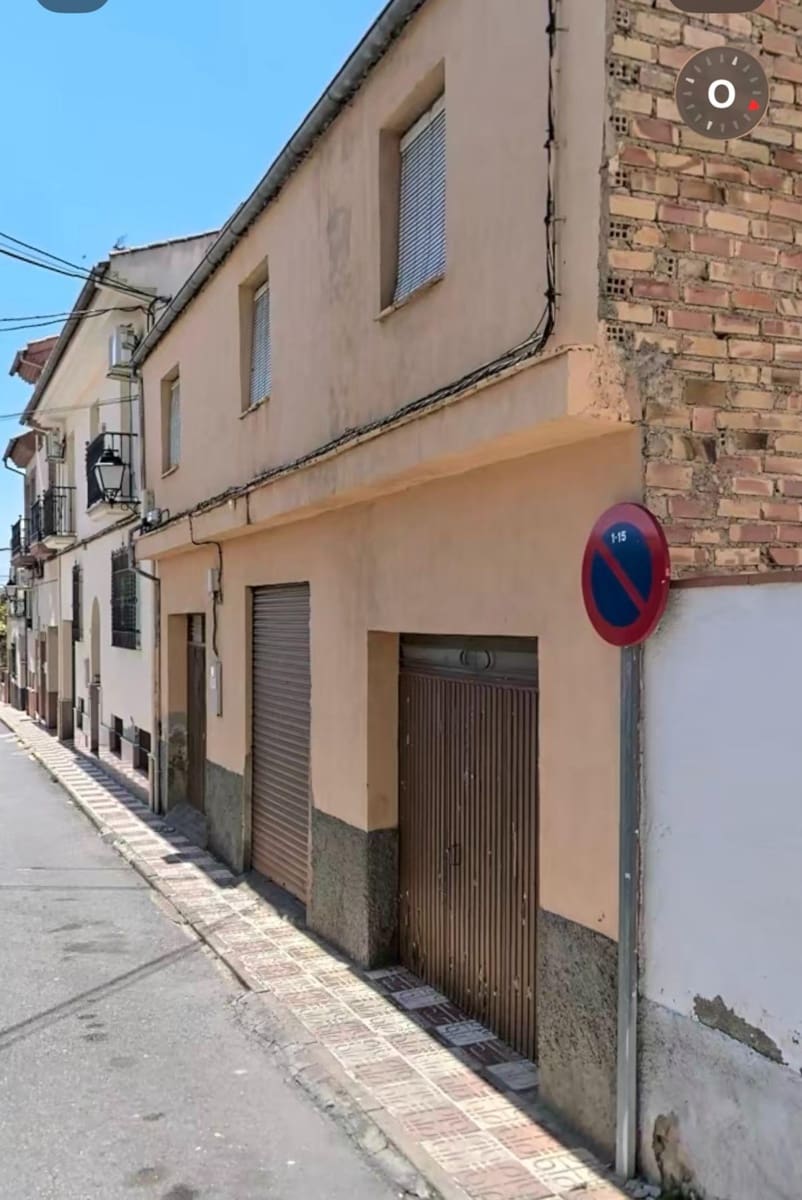 Garage for sale in Albolote - € 129,900 (Ref: 9615982)