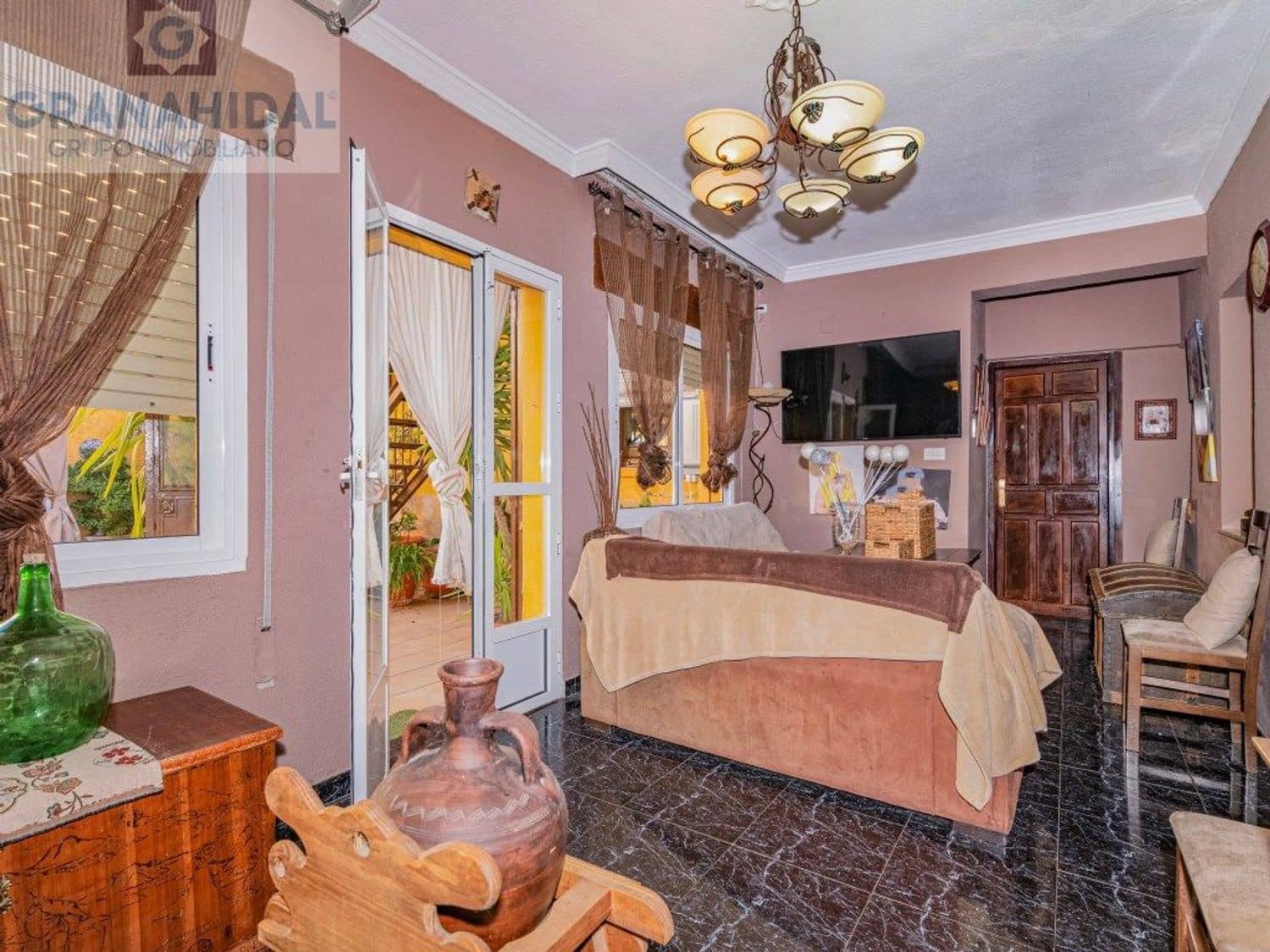 6 bedroom Townhouse for sale in Albolote - € 175,000 (Ref: 9615983)