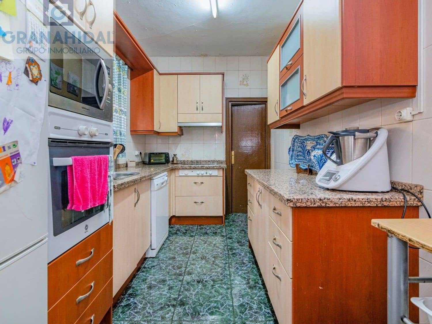 6 bedroom Townhouse for sale in Albolote - € 175,000 (Ref: 9615983)