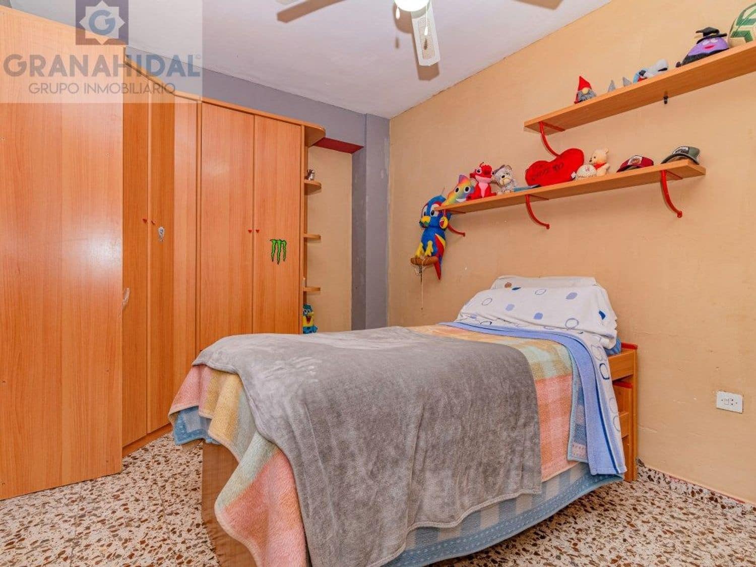 6 bedroom Townhouse for sale in Albolote - € 175,000 (Ref: 9615983)