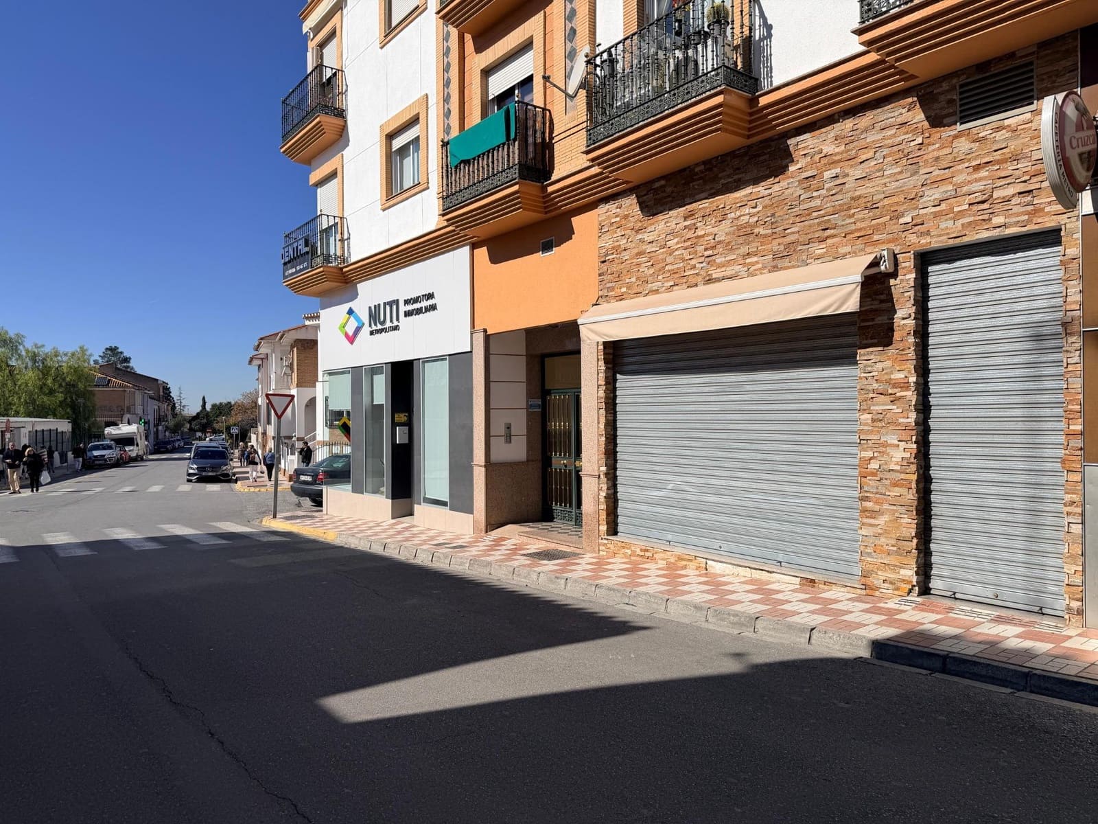 Commercial for sale in Albolote - € 173,000 (Ref: 9625817)