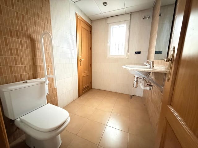 3 makuuhuone Asunto myytävänä paikassa Atarfe mukana 
autotalli - 149 900 € (Ref: 9652130)