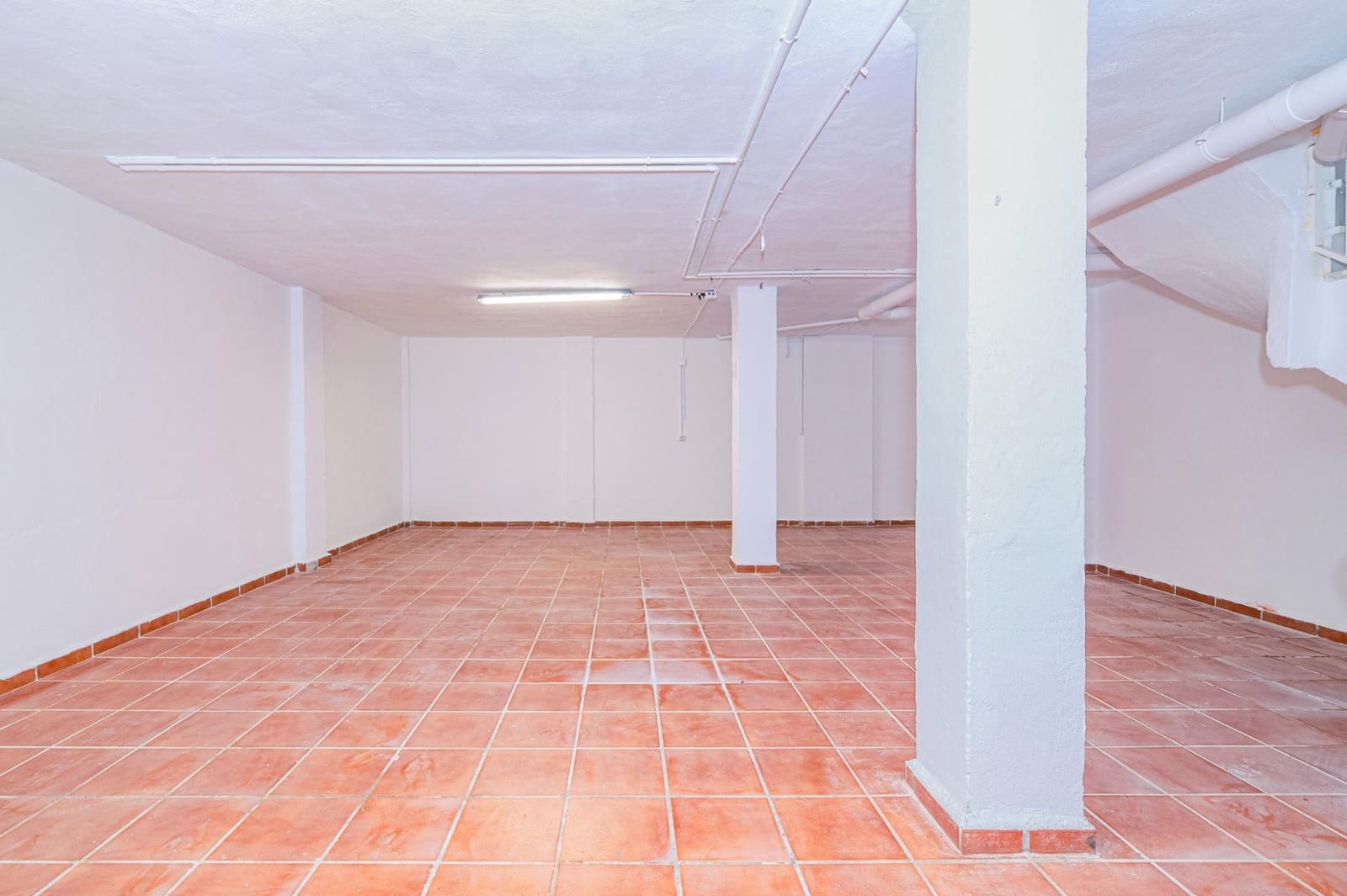 3 makuuhuone Huvila myytävänä paikassa Albolote mukana 
autotalli - 289 000 € (Ref: 9686569)