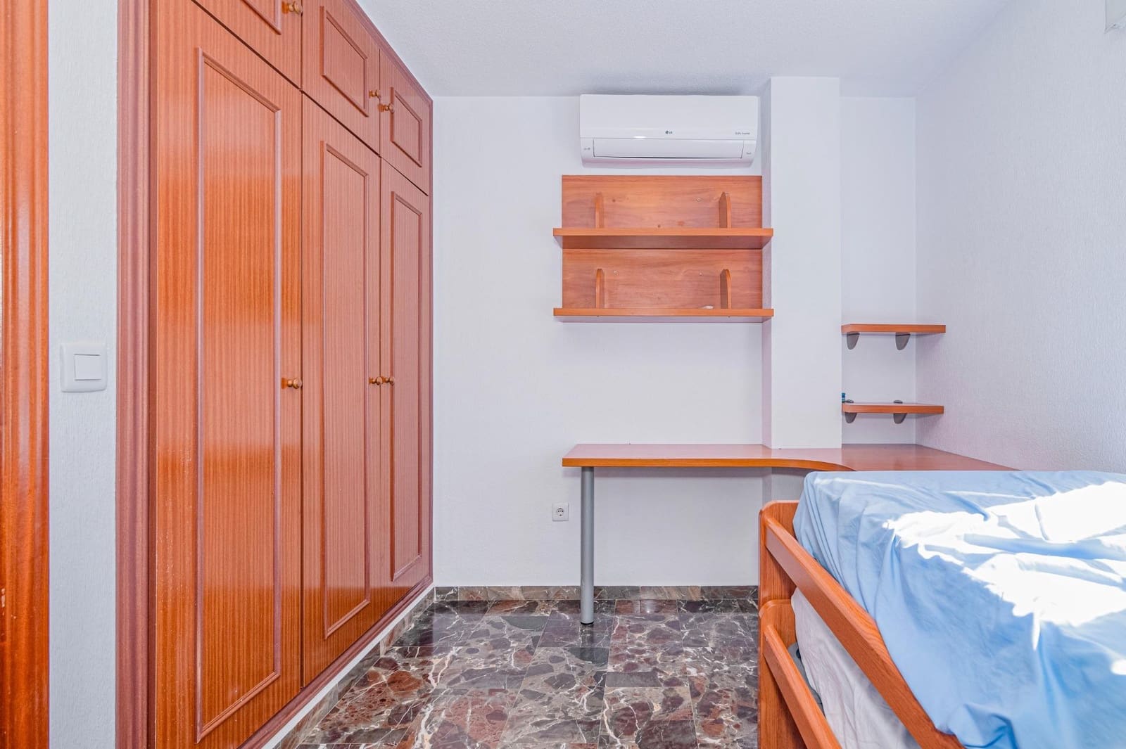 3 makuuhuone Huvila myytävänä paikassa Albolote mukana 
autotalli - 289 000 € (Ref: 9686569)