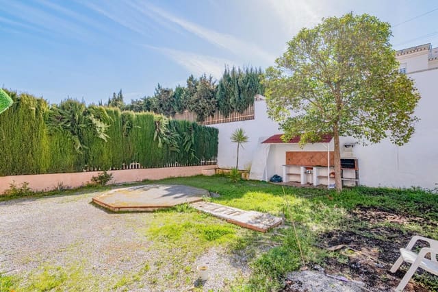 3 makuuhuone Huvila myytävänä paikassa Albolote mukana 
autotalli - 289 000 € (Ref: 9686569)