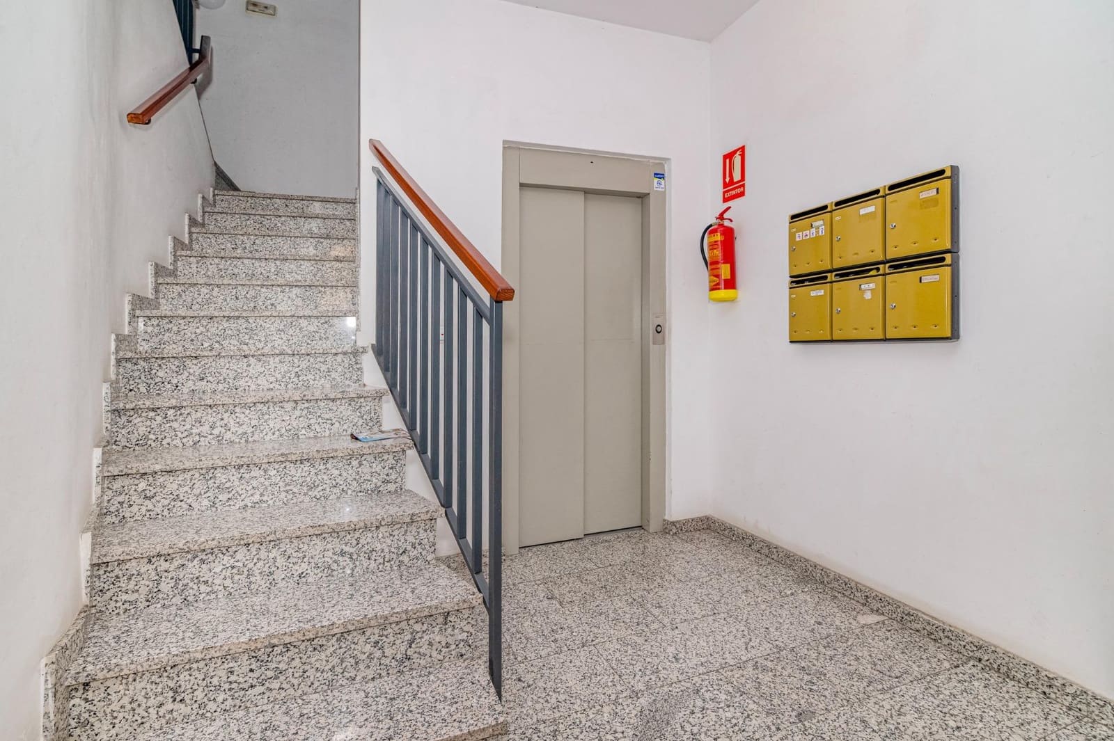 2 makuuhuone Asunto myytävänä paikassa Albolote - 163 900 € (Ref: 9770765)