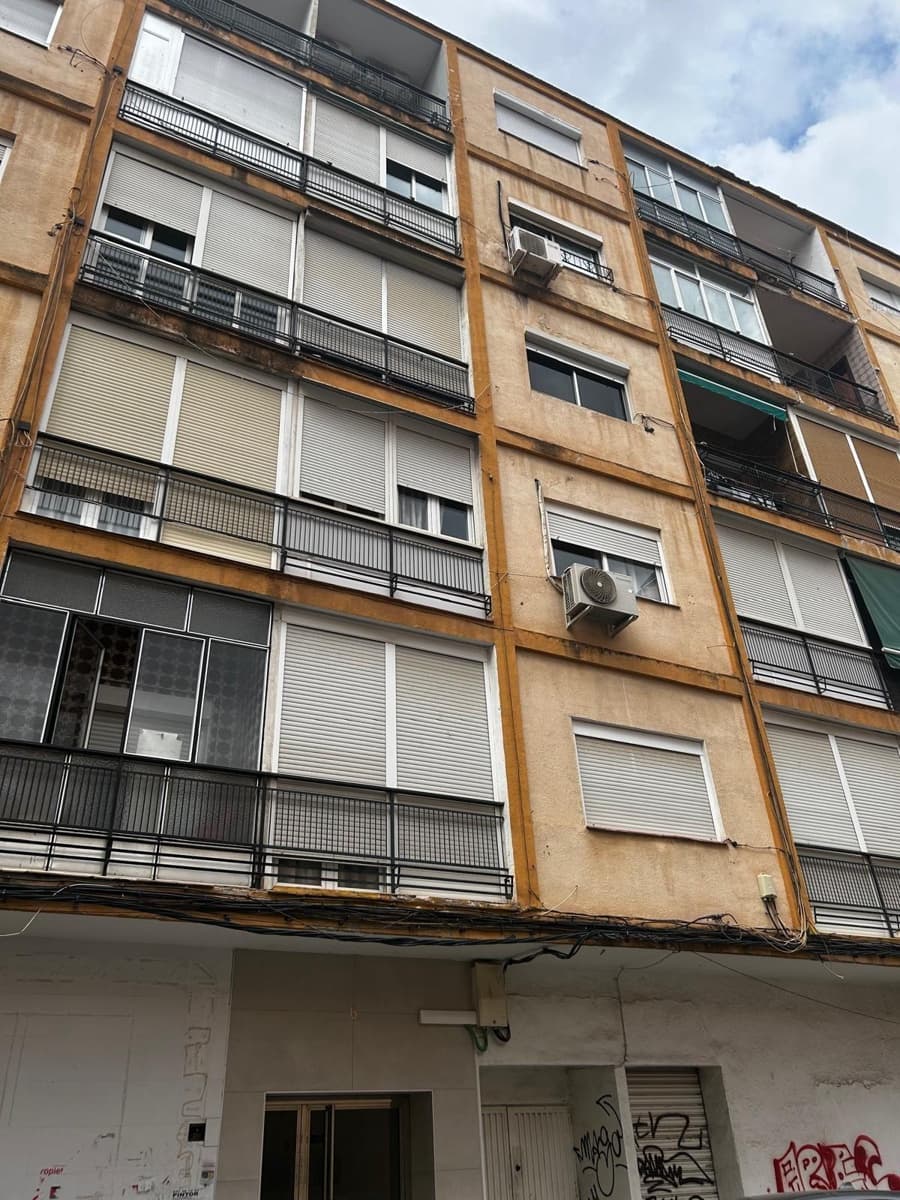 3 bedroom Flat for sale in Granada city - € 225,000 (Ref: 9861972)