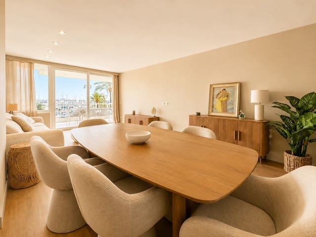 Appartement de 3 chambres à louer à Puerto de Alcudia, Alcúdia - 3 500 € (Ref: 10008743)