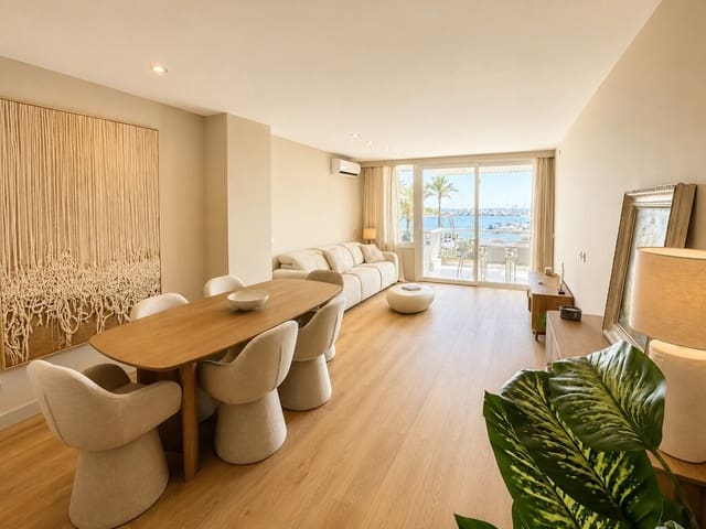 Appartement de 3 chambres à louer à Puerto de Alcudia, Alcúdia - 3 500 € (Ref: 10008743)