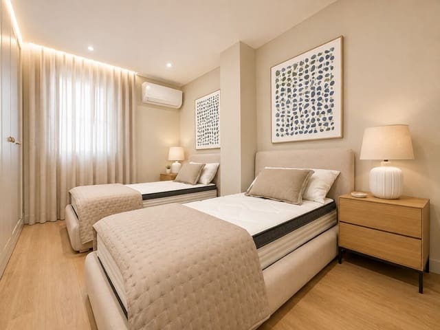 Appartement de 3 chambres à louer à Puerto de Alcudia, Alcúdia - 3 500 € (Ref: 10008743)