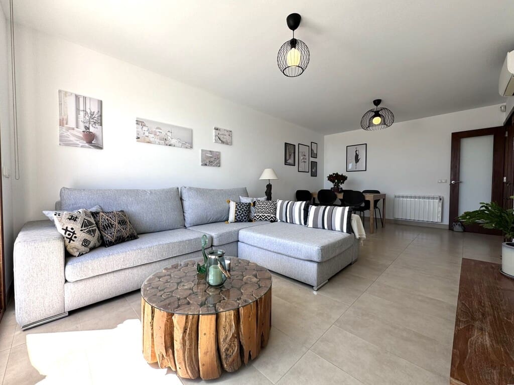 Casa de 3 habitaciones en Moscari en alquiler con piscina garaje - 2.700 € (Ref: 10094292)