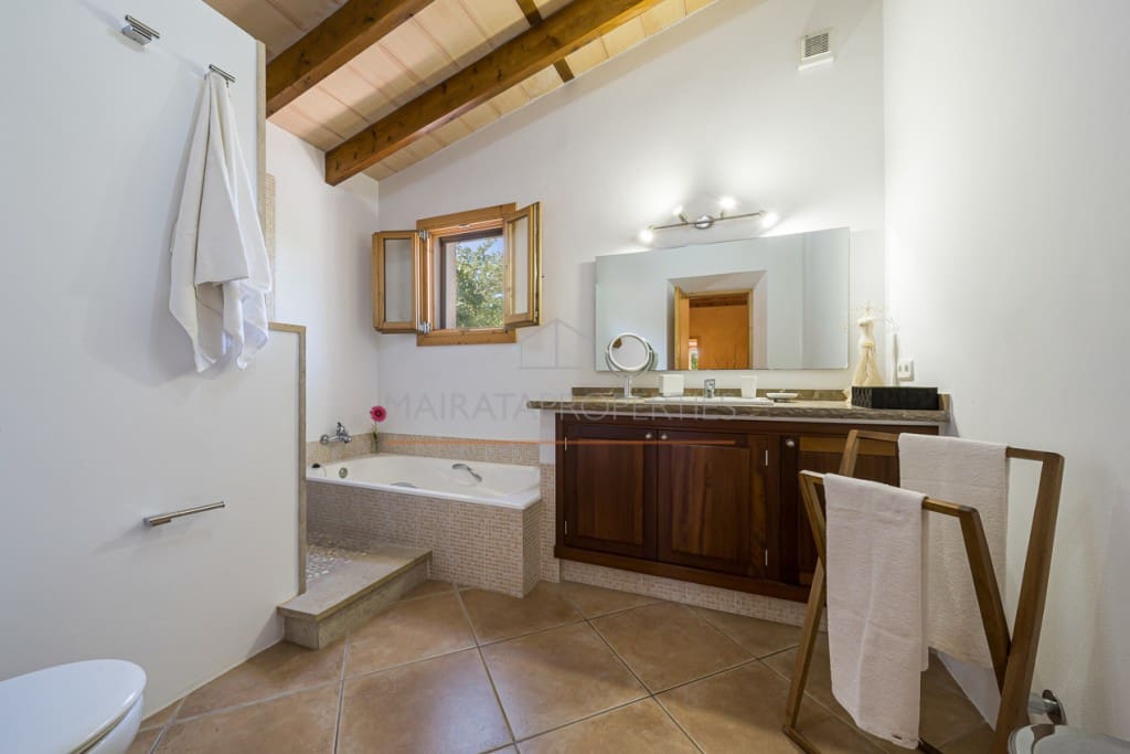 4 slaapkamer Finca/Landhuis te koop in Sineu met zwembad - € 1.490.000 (Ref: 7101175)