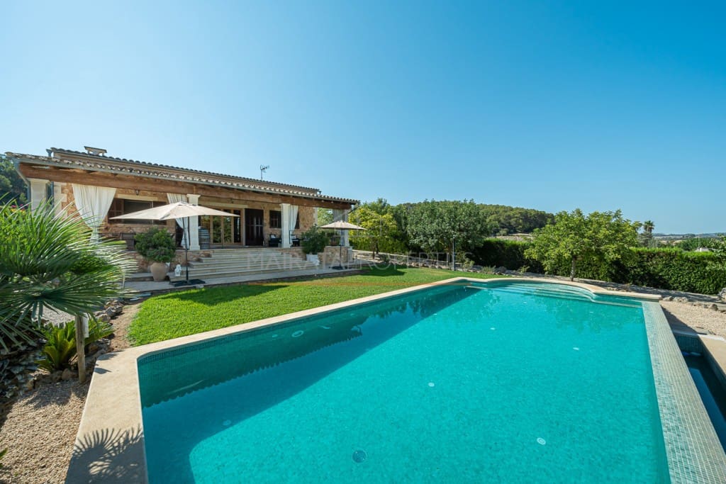 4 slaapkamer Finca/Landhuis te koop in Sineu met zwembad - € 1.490.000 (Ref: 7101175)