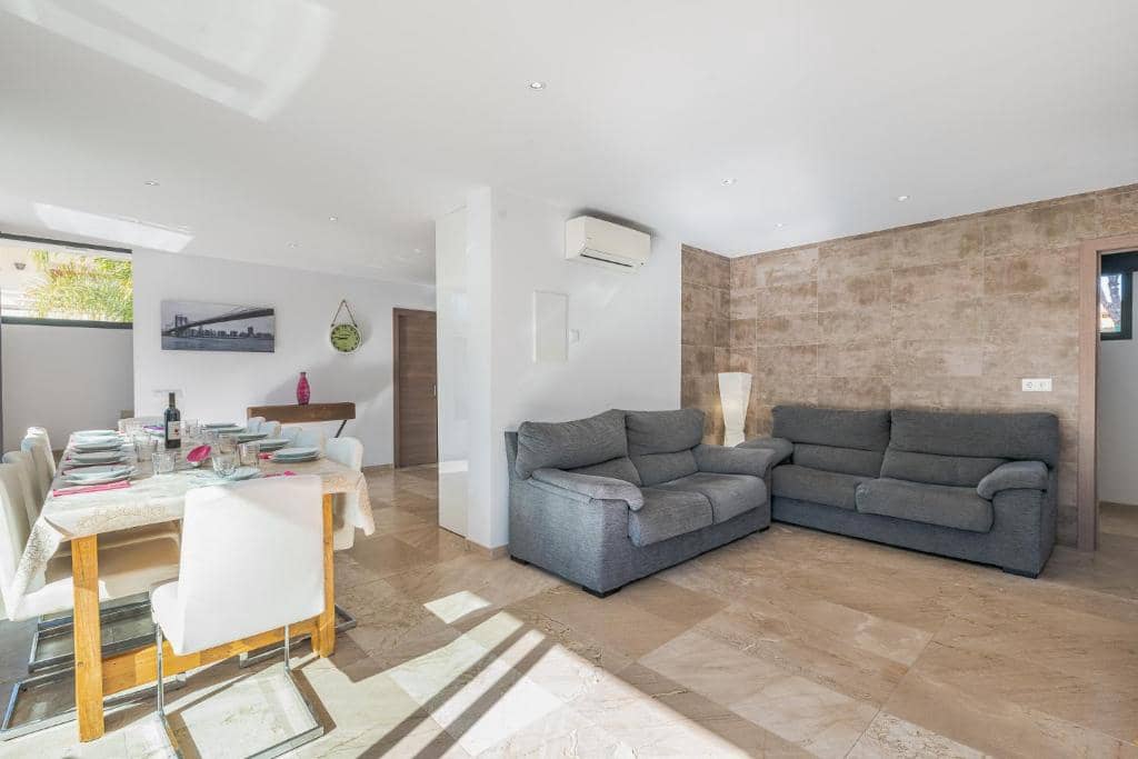 6 quarto Moradia para venda em Playas de Muro / Platges de Muro com piscina - 945 000 € (Ref: 7101257)