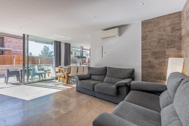 6 slaapkamer Villa te koop in Playas de Muro / Platges de Muro, Muro met zwembad - € 945.000 (Ref: 7101257)