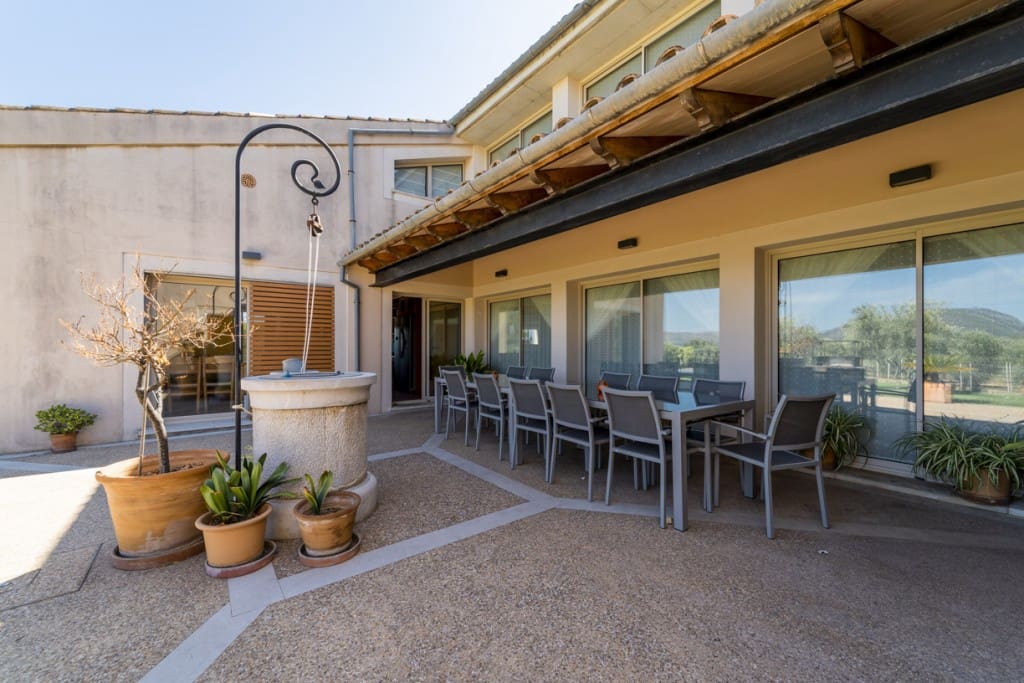 7 soveværelse Villa til salg i Buger med swimmingpool garage - € 2.200.000 (Ref: 7101264)