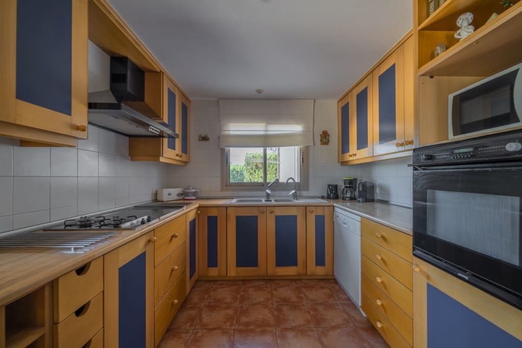 7 soveværelse Villa til salg i Buger med swimmingpool garage - € 2.200.000 (Ref: 7101264)