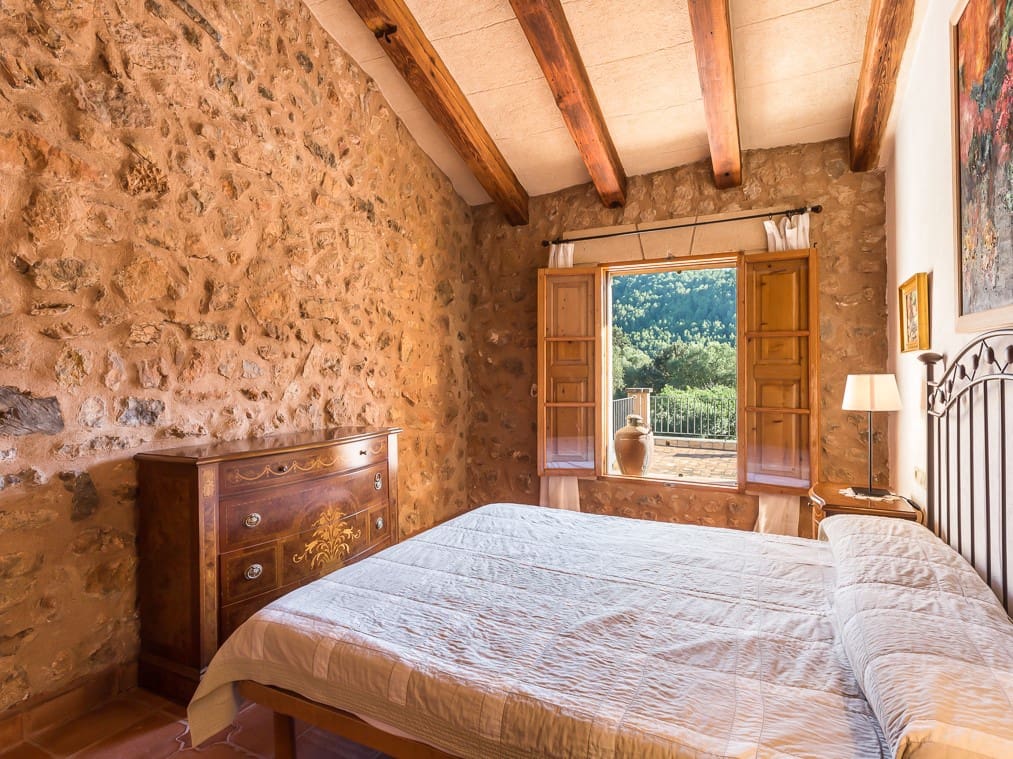 6 bedroom Finca/Country House for sale in Esporles with pool garage - € 5,350,000 (Ref: 7819203)