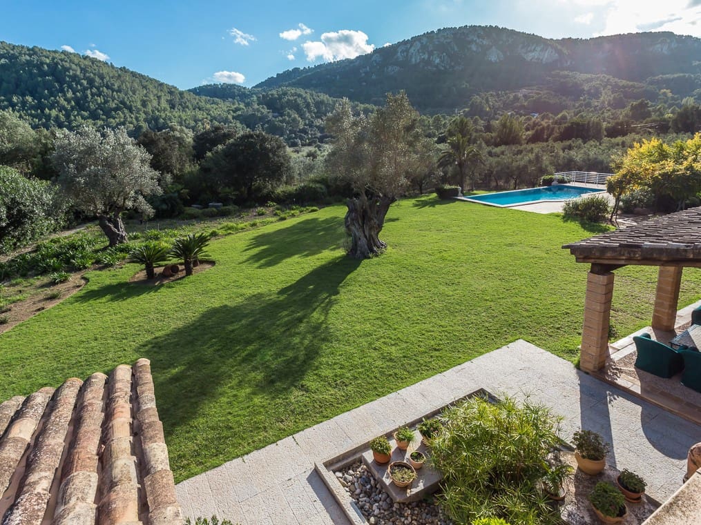 6 bedroom Finca/Country House for sale in Esporles with pool garage - € 5,350,000 (Ref: 7819203)