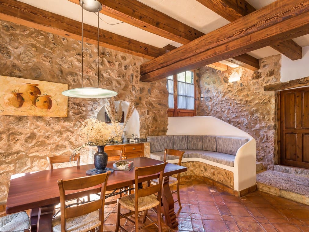 6 bedroom Finca/Country House for sale in Esporles with pool garage - € 5,350,000 (Ref: 7819203)