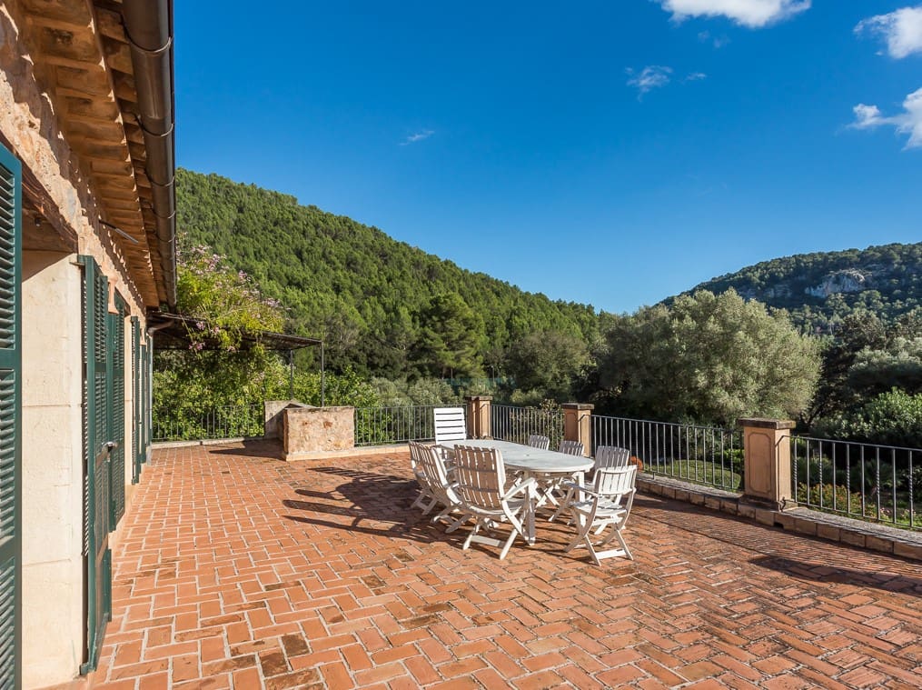 6 bedroom Finca/Country House for sale in Esporles with pool garage - € 5,350,000 (Ref: 7819203)