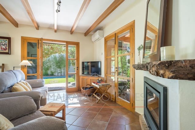 3 soverom Villa til salgs i Llubí med svømmebasseng - € 980 000 (Ref: 7827783)